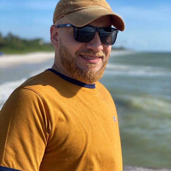 Meet your Posher, Adam - Picture 1 of 1